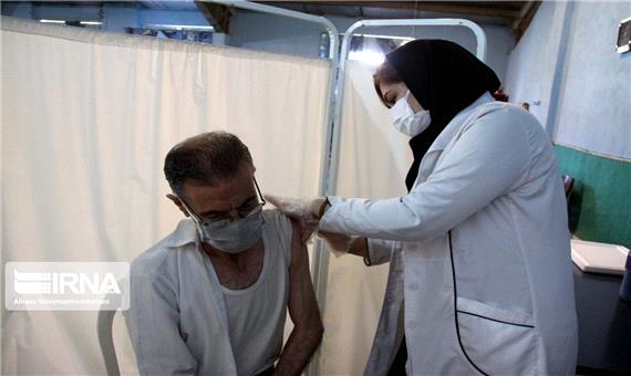 700 فرهنگی اشترینان بروجرد علیه کرونا واکسینه می‌شوند